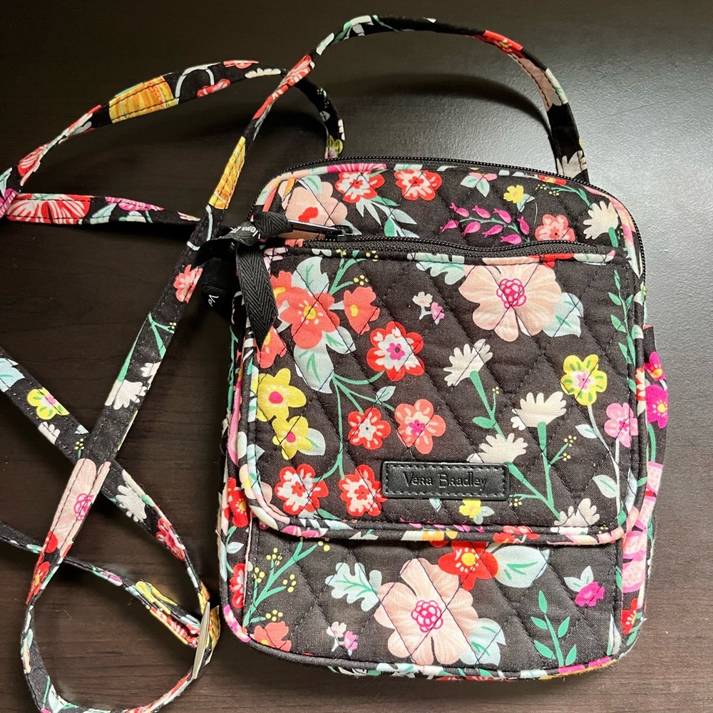 Brand new! Vera Bradley small purse